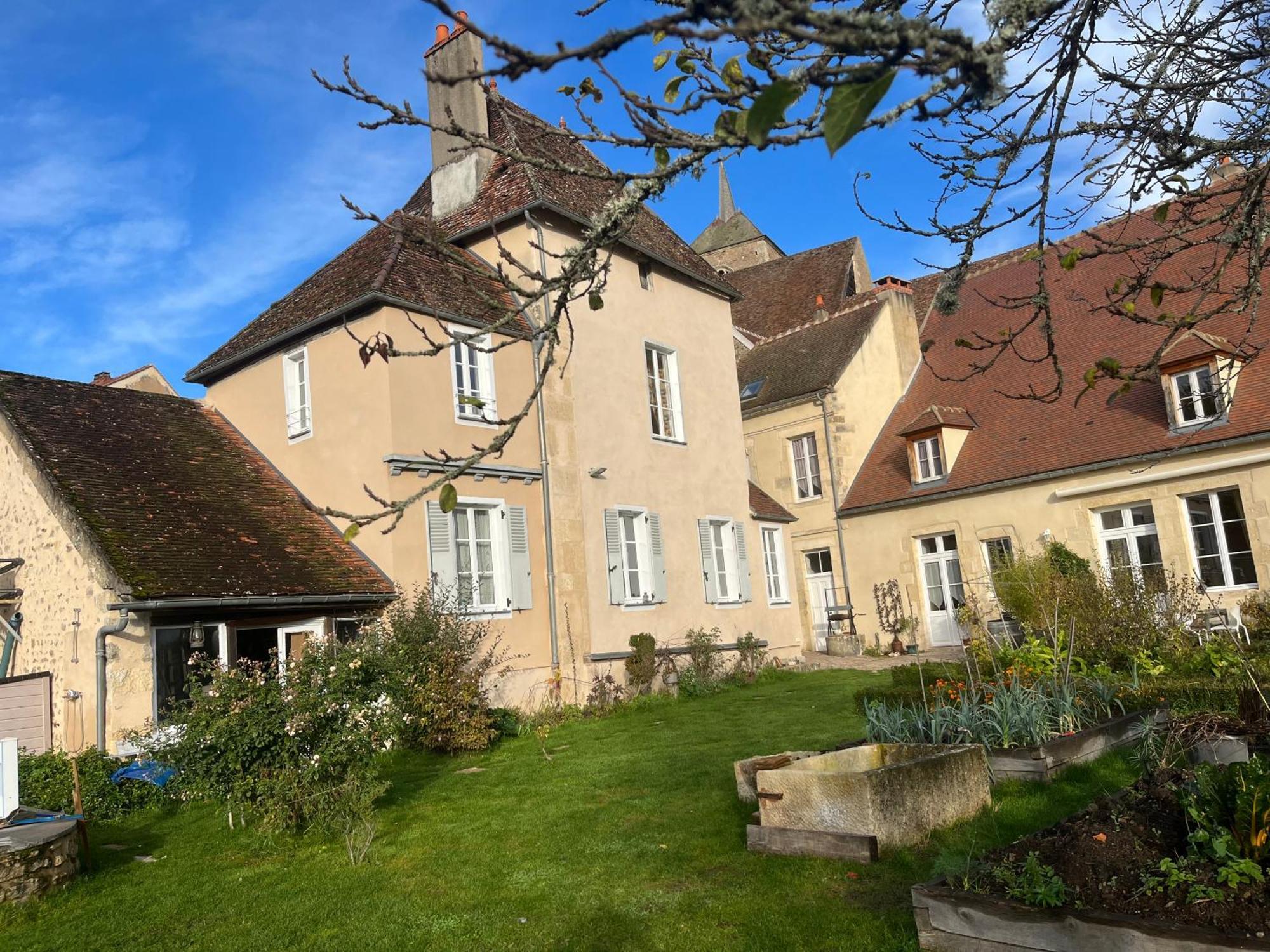 Maison De Noble Nicolas Avallon Buitenkant foto